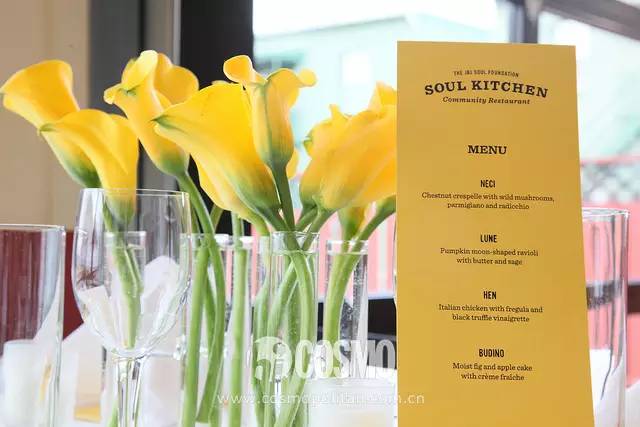 OMG｜太子妃张天爱转行卖卤煮，这还不是最夸张的明星餐厅