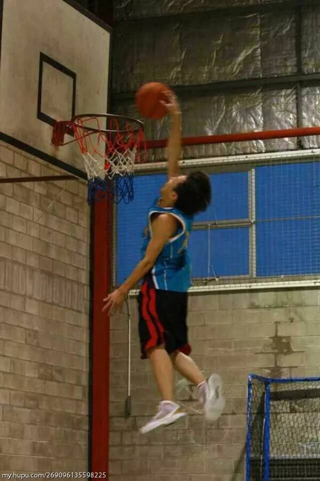 点击率21万，JR盖了620楼，邱老师的虎扑体！