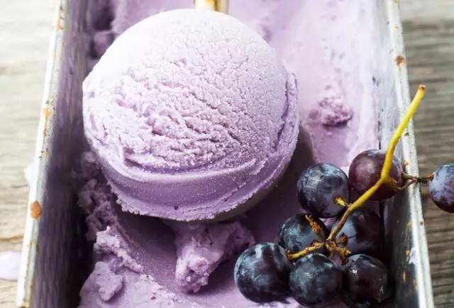 怎么吃葡萄不吐葡萄皮呢,如何吃葡萄不吐葡萄皮