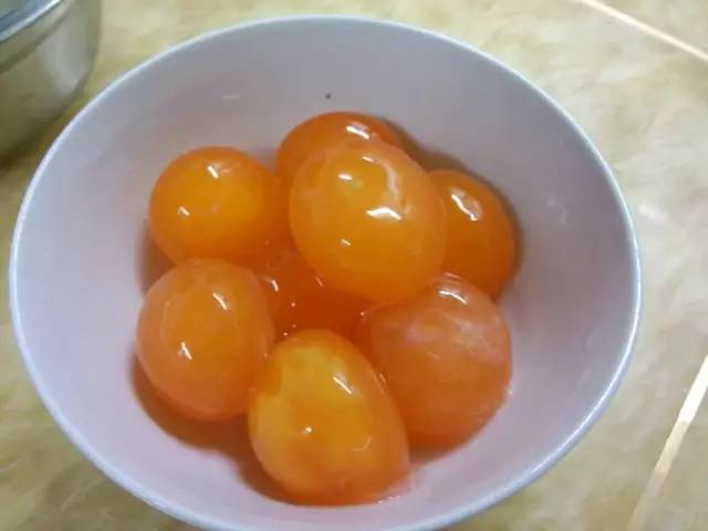 对眼睛干涩有好处的食物,缓解眼疲劳改善视力多吃7种水果