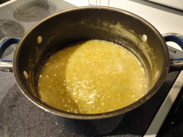 怎么吃葡萄不吐葡萄皮呢,如何吃葡萄不吐葡萄皮