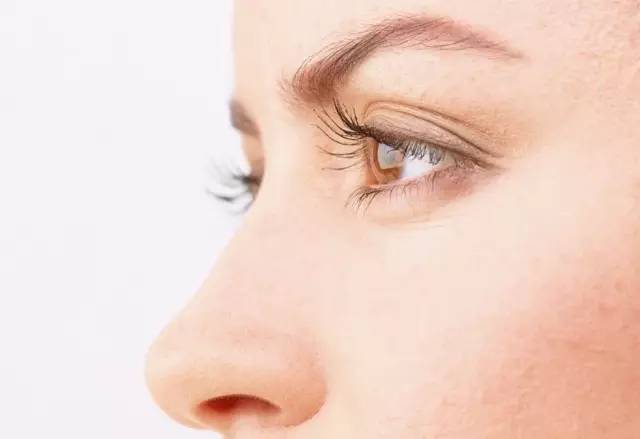 对眼睛干涩有好处的食物,缓解眼疲劳改善视力多吃7种水果