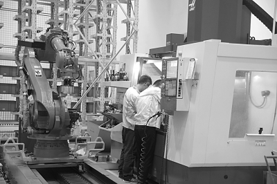 中国高技术制造与战略性新兴产业,我国战略性新兴支柱产业高端化