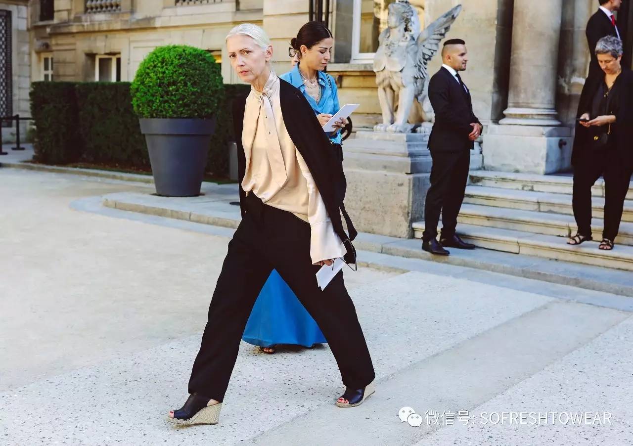 好看平价又好穿的衣服,比较平价好穿的衣服