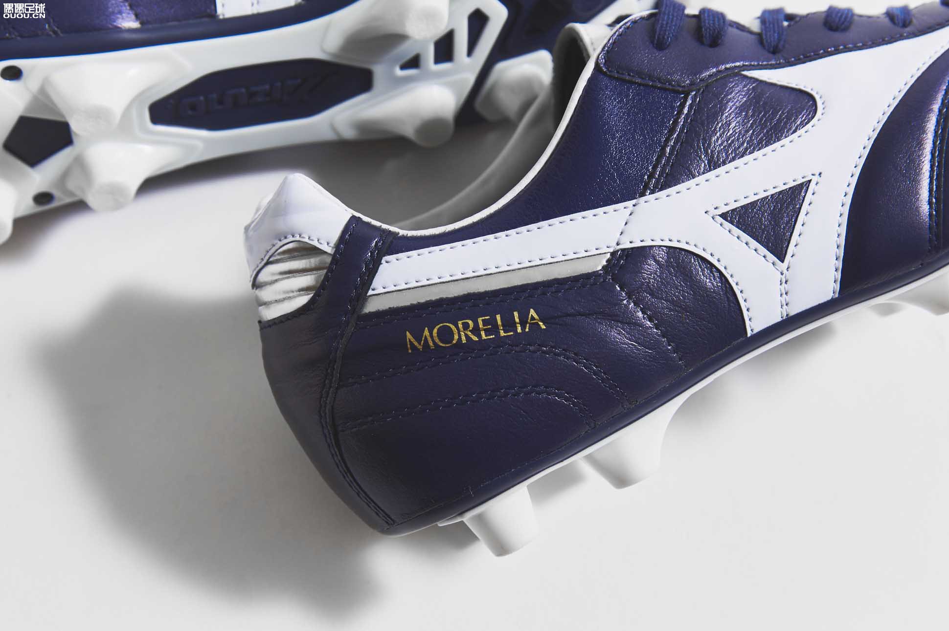 美津浓moreliaas碎钉足球鞋,美津浓moreliaii碎钉足球鞋男评测