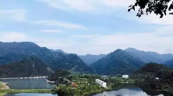 十堰近郊旅游线路推荐,十堰周边市旅游景点推荐一日游