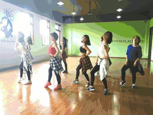 初学者用什么方法学好爵士舞,零基础爵士舞入门必学