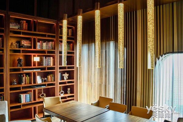 尼康d7500比d7100画质提升多少,尼康d7500和佳能90d哪个值得入手