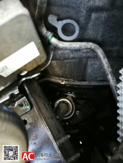 奥迪a6l保养完机油灯报警,奥迪a6l机油更换到期提示