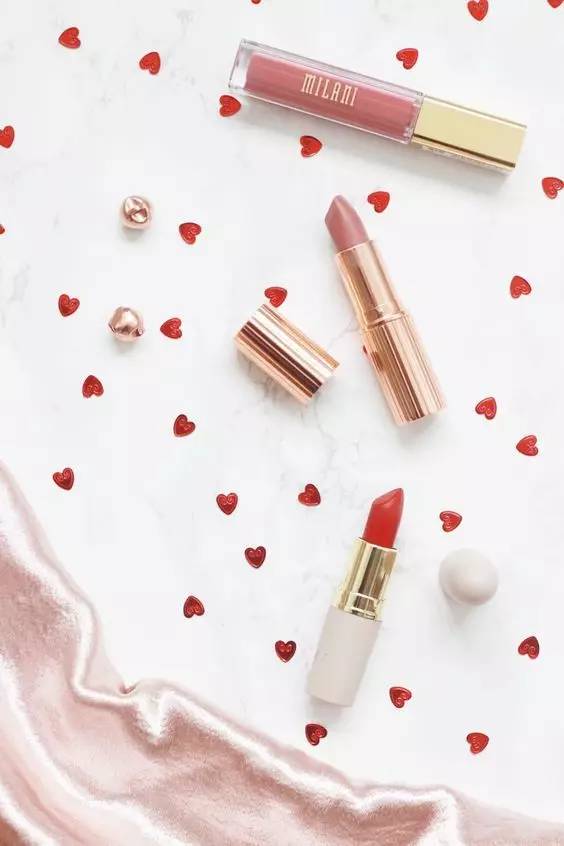 周一综合症?这些高颜值化妆品一扫你的沉闷心情!