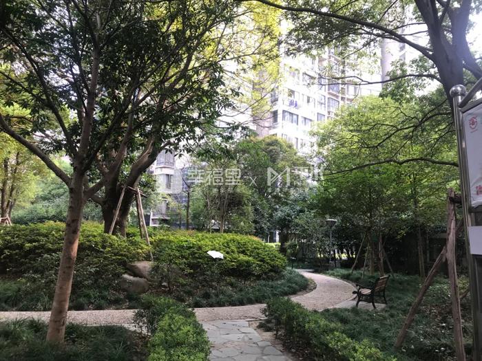 不到1000万，入住上海市中心的品质次新房，还能进上外黄埔小学