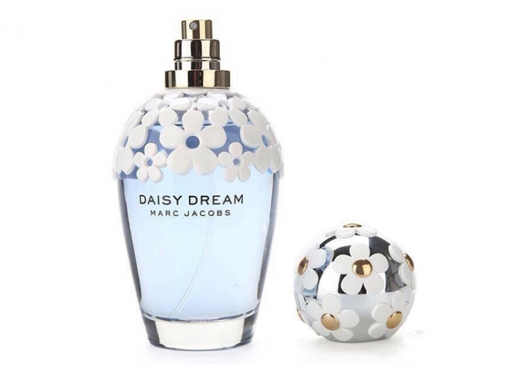 开春败物该买啥？陈妍希、刘诗诗、李小冉独家爆料自己的第一件早春单品！