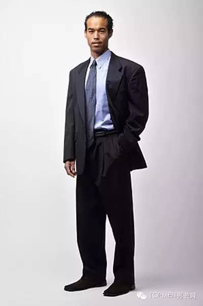 如何练出穿衣有型的身材,身材比例图及衣服搭配