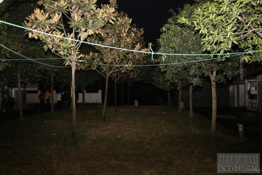 楼前塌方最新事件,楼房塌方最新事件