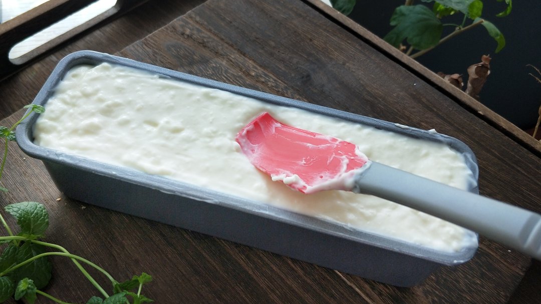 用鹌鹑蛋做迷你冰激凌蛋糕怎么做,低脂火龙果吐司冰激凌蛋糕做法