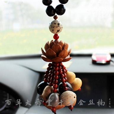 寓意好的车上挂件,汽车挂什么挂件寓意好