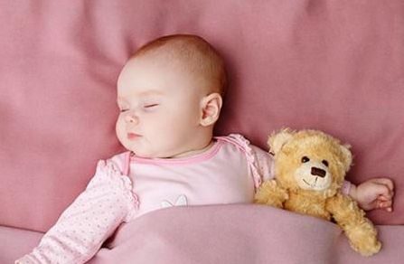 婴儿颈部红脱皮怎么办,婴儿颈部发红怎么护理