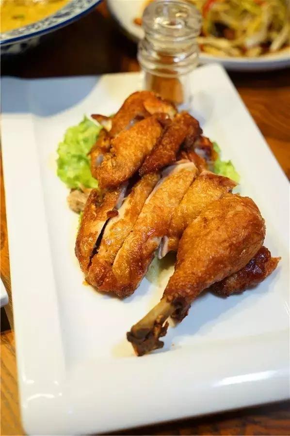 蒙眼用剪刀做面,服了!这么牛X的店居然系佛山的10年老字号!东家好吃才是硬道理!