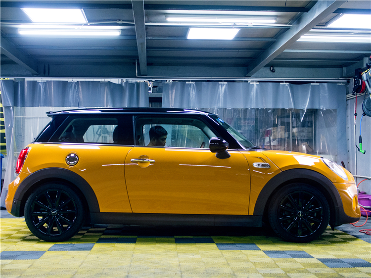 一辆小MINI的“逆改装”过程，和两年拍不到沪牌引发的伤不起事件