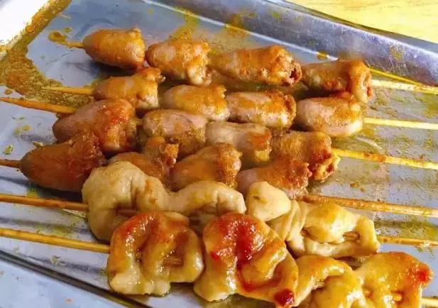 青岛美食探店台东撸小串,青岛撸串哪家好吃