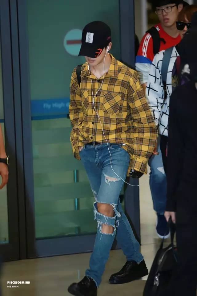 一周爱豆穿衣榜｜款爷DIY服装SWAG满分卡皇时髦翻天允儿小公主