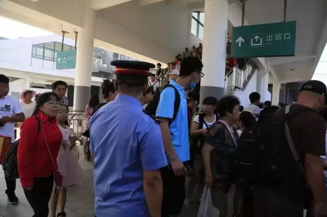 每天4万人乘车,哈尔滨东站你到底想要多火?