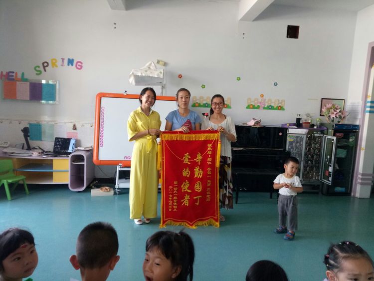 回民区:又是一年毕业季,又是一年离别时——感恩有你,我敬爱的老师