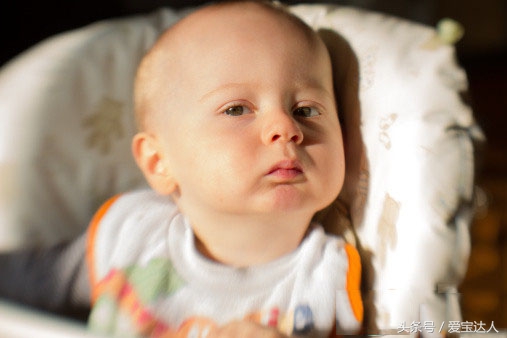 高温天气宝宝淹脖子,宝宝汗淹了脖子怎么办