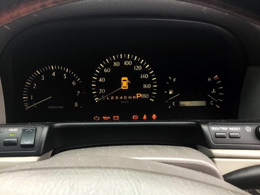 皇冠majesta低趴,皇冠majesta多少钱