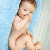 婴儿颈部红脱皮怎么办,婴儿颈部发红怎么护理