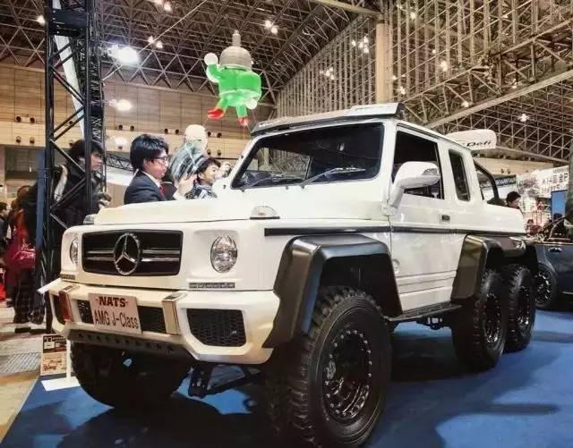 吉姆尼摇身一变奔驰g全时四驱,吉姆尼改奔驰大g多少钱