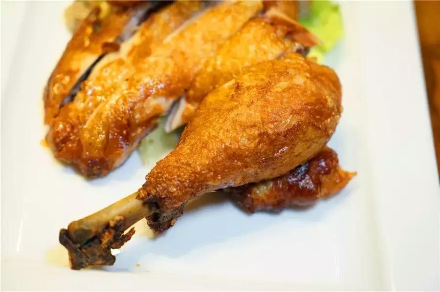 蒙眼用剪刀做面,服了!这么牛X的店居然系佛山的10年老字号!东家好吃才是硬道理!