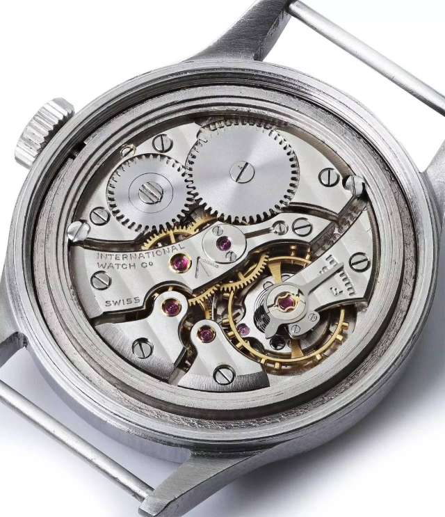 万国马克系腕表简史，皇家空军*用御**几十年的秘密全在这儿