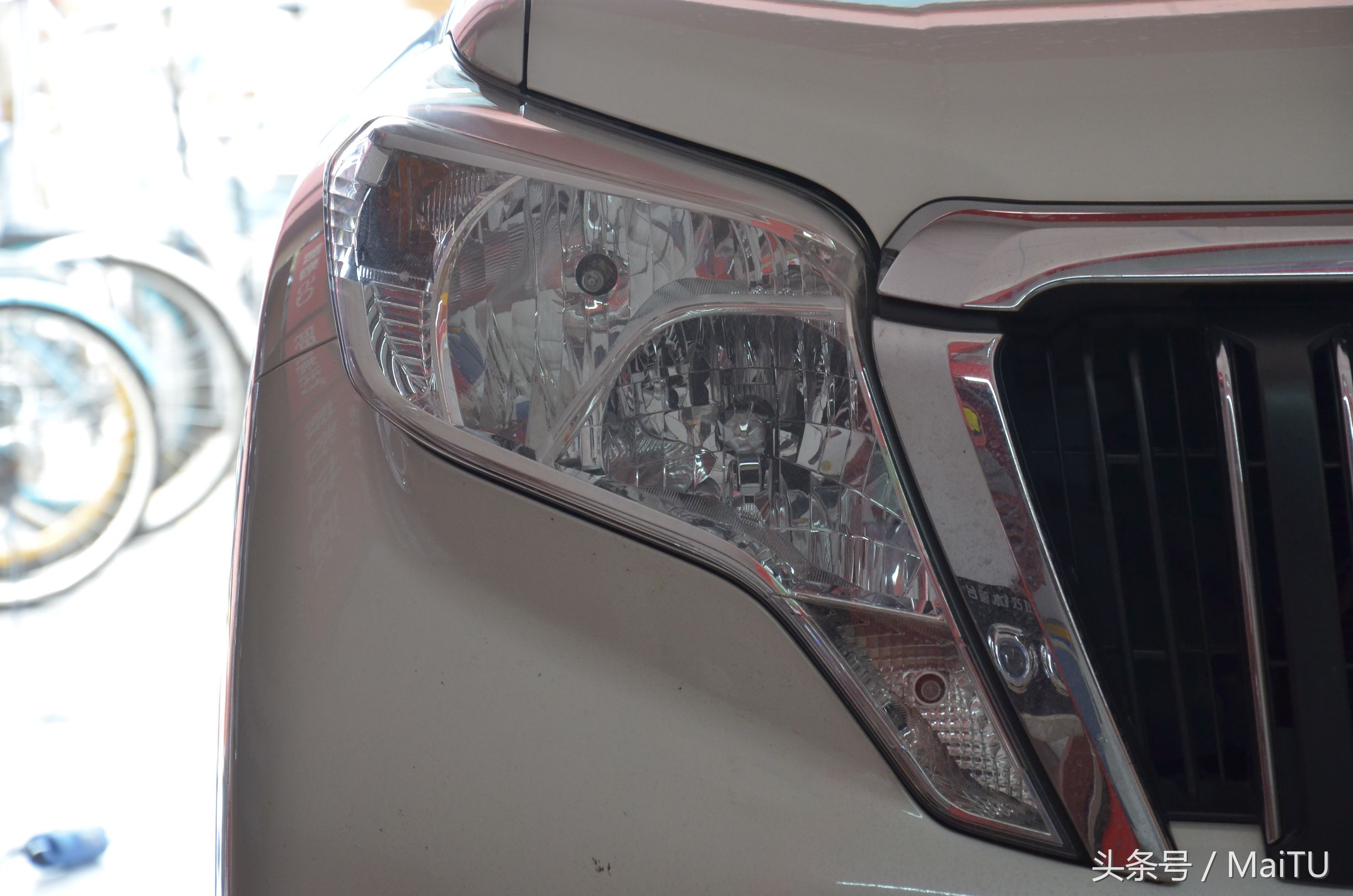 最强的普拉多,普拉多灯光演示