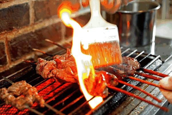 青岛美食探店台东撸小串,青岛撸串哪家好吃