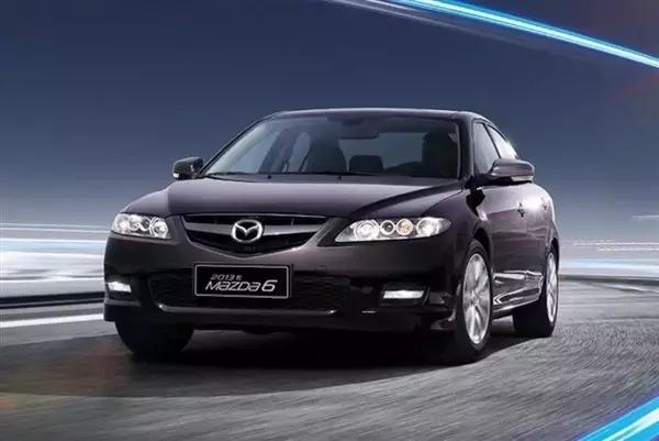 火星可乐气泡葡萄鸡尾酒,带火星的鸡尾酒