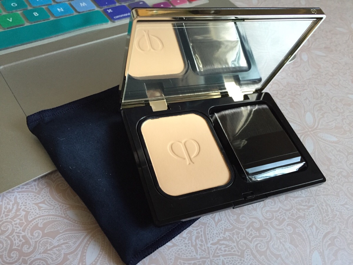 油性痘痘肌适合哪款定妆粉饼,适合补妆不闷痘控油的定妆粉饼