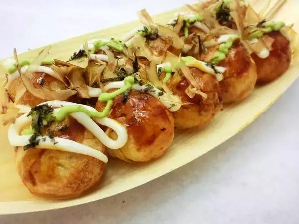 一个老外说要在1年内吃遍中国，结果5年了，还在新乡