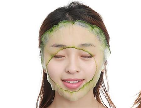 黄瓜切片敷脸还是捣碎敷,黄瓜片敷脸可以每天都敷吗