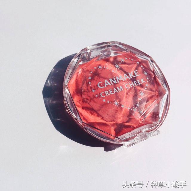 草单:翻包!我的日常包包里究竟装着什么?