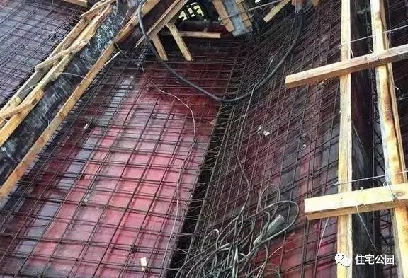 屋顶做完防水还是漏,为什么屋顶不做防水就铺瓦