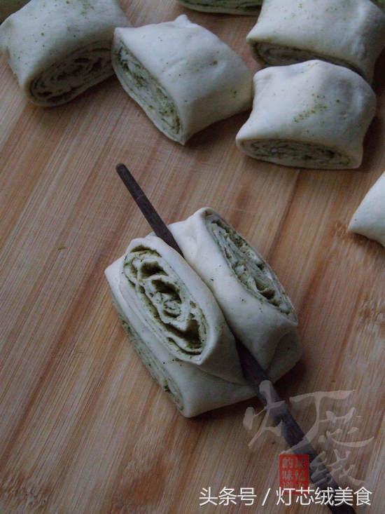 甘肃蒸花卷苦豆子,西北苦豆子烤花卷