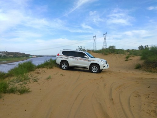 背着媳妇花30万买了台二手普拉多豁沙子，差点没被骂死！