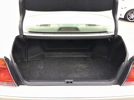 皇冠majesta低趴,皇冠majesta多少钱