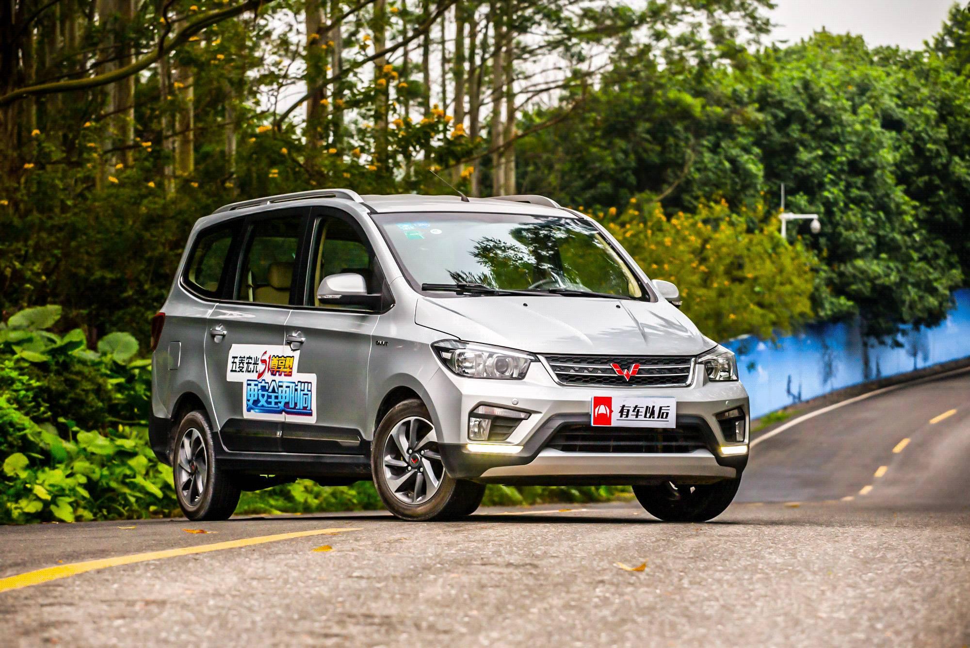 现在的五菱宏光s还值得买吗,神车五菱宏光秋名山搞笑视频