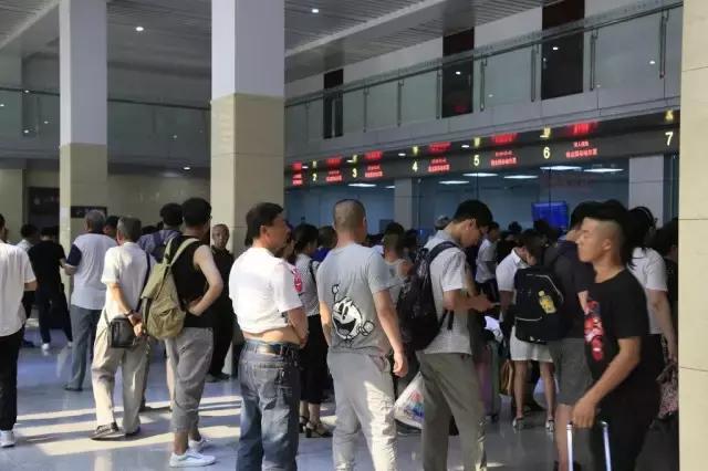 每天4万人乘车,哈尔滨东站你到底想要多火?