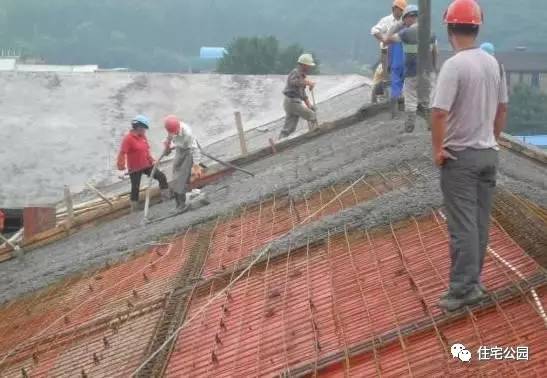 屋顶做完防水还是漏,为什么屋顶不做防水就铺瓦