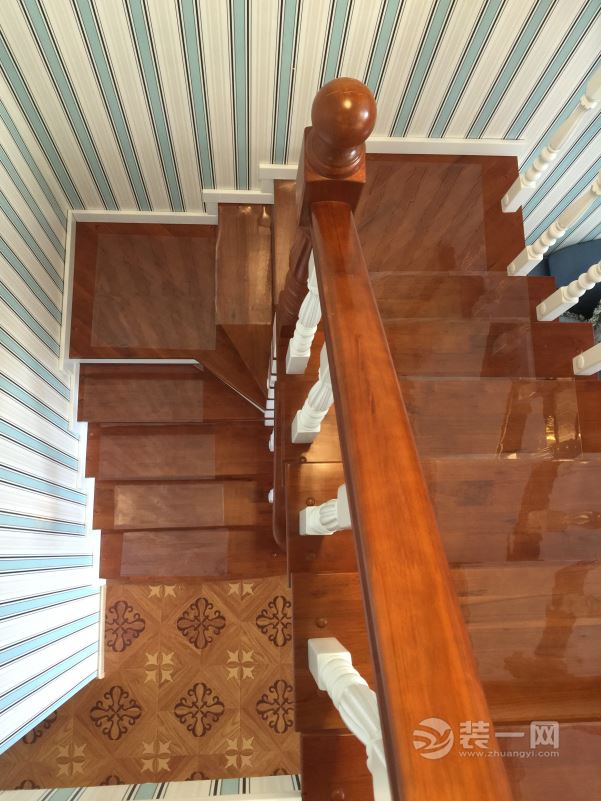 家具刚到位,晒实景图!68㎡loft户型,5万造价,哈尔滨地恒托斯卡纳