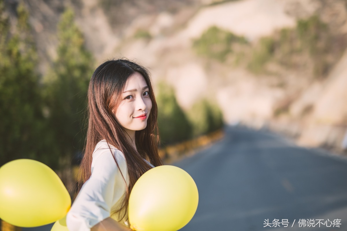 女人犯花痴的图片表情表现,花痴女人什么表现