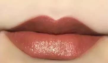 这个牌子的口红白菜价格,专柜品质,秀场模特都在用